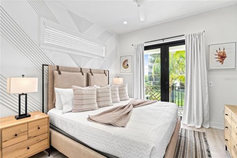House in Sarasota, Florida 10 bedrooms, 472.59 sq.m. № 1555903 - photo 23