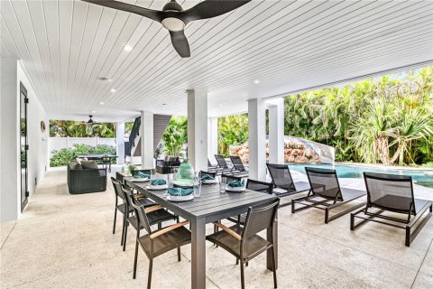 House in Sarasota, Florida 10 bedrooms, 472.59 sq.m. № 1555903 - photo 28