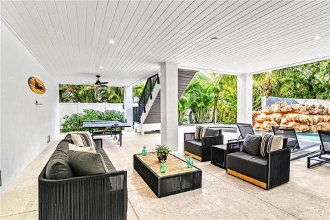 House in Sarasota, Florida 10 bedrooms, 472.59 sq.m. № 1555903 - photo 29