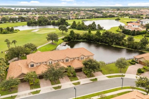 Townhouse in Orlando, Florida 4 bedrooms, 189.06 sq.m. № 2143376 - photo 4