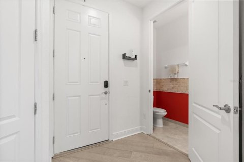 Townhouse in Orlando, Florida 4 bedrooms, 189.06 sq.m. № 2143376 - photo 20