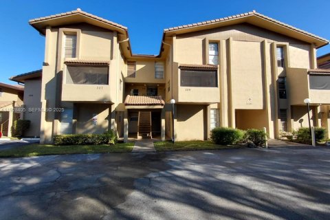 Condominio en Coral Springs, Florida, 2 dormitorios  № 2076843