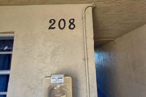 Condominio en alquiler en Coral Springs, Florida, 2 dormitorios, 94.76 m2 № 2076843 - foto 3