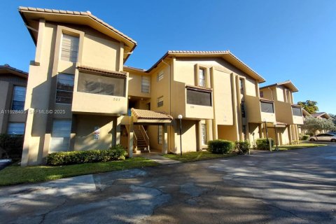 Condominio en alquiler en Coral Springs, Florida, 2 dormitorios, 94.76 m2 № 2076843 - foto 2