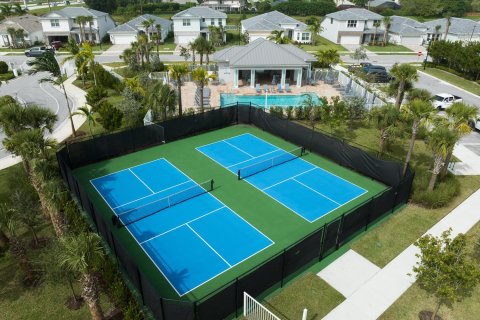 House in Lake Worth, Florida 5 bedrooms, 272.2 sq.m. № 2179678 - photo 30