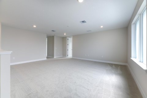 House in Lake Worth, Florida 5 bedrooms, 272.2 sq.m. № 2179678 - photo 18