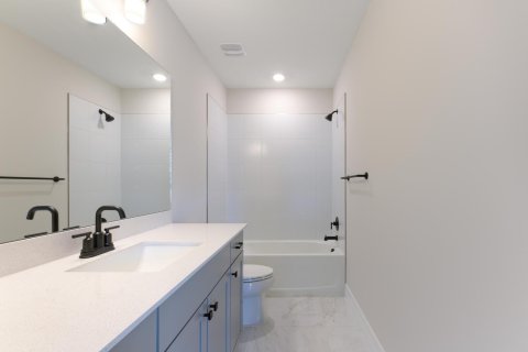 House in Lake Worth, Florida 5 bedrooms, 272.2 sq.m. № 2179678 - photo 24