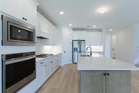 House in Lake Worth, Florida 5 bedrooms, 272.2 sq.m. № 2179678 - photo 8
