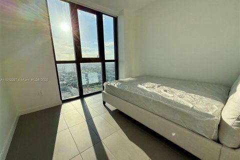 Condo in Miami, Florida, 2 bedrooms  № 1968140 - photo 24