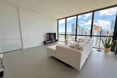Condo in Miami, Florida, 2 bedrooms  № 1968140 - photo 7