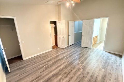 Touwnhouse à louer à Tampa, Floride: 2 chambres, 115.94 m2 № 2421955 - photo 15