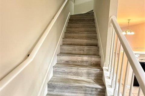 Touwnhouse à louer à Tampa, Floride: 2 chambres, 115.94 m2 № 2421955 - photo 12