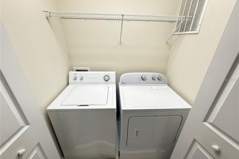 Touwnhouse à louer à Tampa, Floride: 2 chambres, 115.94 m2 № 2421955 - photo 25