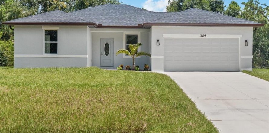 House in North Port, Florida 3 bedrooms, 117.15 sq.m. № 1626422