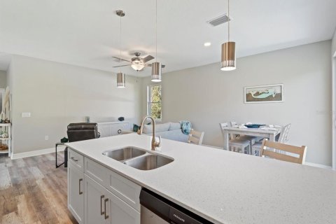 Casa en venta en North Port, Florida, 3 dormitorios, 117.15 m2 № 1626422 - foto 4
