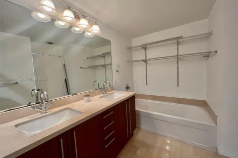 Condominio en venta en Miami, Florida, 2 dormitorios, 94.11 m2 № 2043844 - foto 8