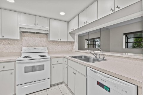 Condominio en alquiler en Tarpon Springs, Florida, 2 dormitorios, 94.3 m2 № 1840573 - foto 12