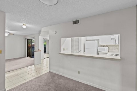 Condominio en alquiler en Tarpon Springs, Florida, 2 dormitorios, 94.3 m2 № 1840573 - foto 9