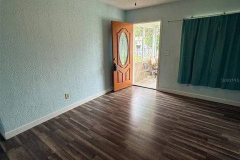 House in Lakeland, Florida 3 bedrooms, 74.32 sq.m. № 2117485 - photo 13