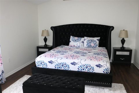 Casa en alquiler en Kissimmee, Florida, 4 dormitorios, 174.1 m2 № 1901745 - foto 12
