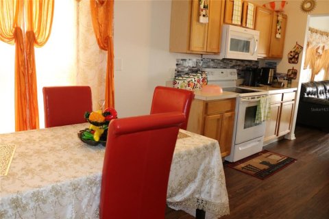 Casa en alquiler en Kissimmee, Florida, 4 dormitorios, 174.1 m2 № 1901745 - foto 9