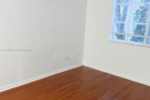 Condo in Tamarac, Florida, 2 bedrooms  № 2002819 - photo 21