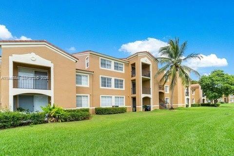 Condo in Tamarac, Florida, 2 bedrooms  № 2002819