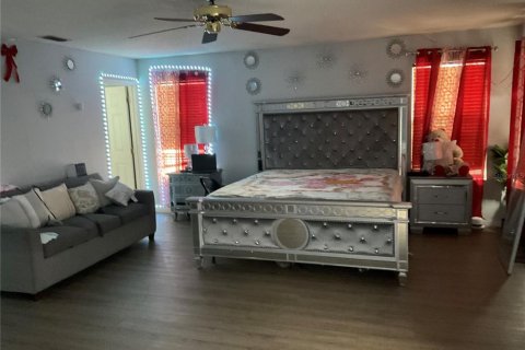 Casa en venta en Davenport, Florida, 5 dormitorios, 317.54 m2 № 2386126 - foto 21