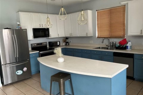Casa en venta en Davenport, Florida, 5 dormitorios, 317.54 m2 № 2386126 - foto 14