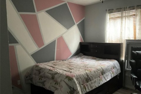 Casa en venta en Davenport, Florida, 5 dormitorios, 317.54 m2 № 2386126 - foto 28
