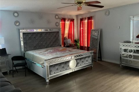 Casa en venta en Davenport, Florida, 5 dormitorios, 317.54 m2 № 2386126 - foto 20