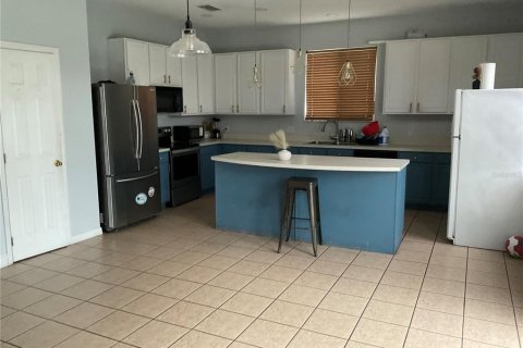 Casa en venta en Davenport, Florida, 5 dormitorios, 317.54 m2 № 2386126 - foto 13