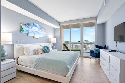 Снять в аренду кондоминиум в Халландейл-Бич, Флорида 2 спальни, 95.69м2, № 2014842 - фото 21