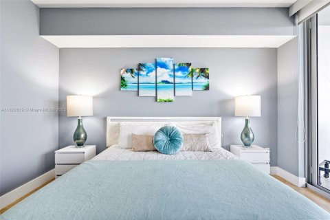 Снять в аренду кондоминиум в Халландейл-Бич, Флорида 2 спальни, 95.69м2, № 2014842 - фото 22