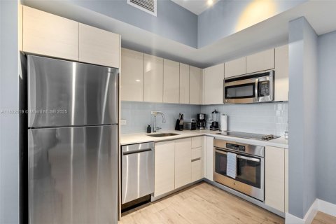 Снять в аренду кондоминиум в Халландейл-Бич, Флорида 2 спальни, 95.69м2, № 2014842 - фото 20