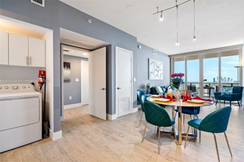 Снять в аренду кондоминиум в Халландейл-Бич, Флорида 2 спальни, 95.69м2, № 2014842 - фото 11