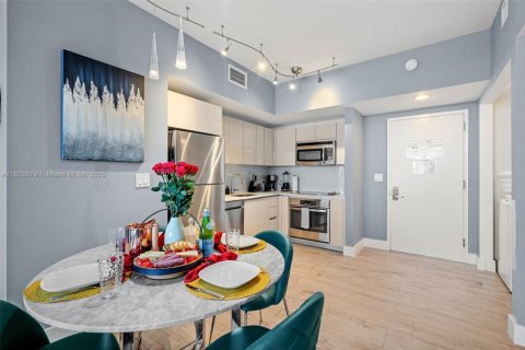 Снять в аренду кондоминиум в Халландейл-Бич, Флорида 2 спальни, 95.69м2, № 2014842 - фото 14