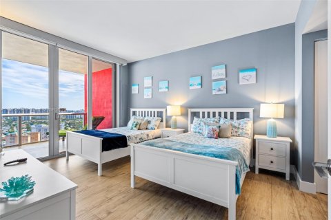 Снять в аренду кондоминиум в Халландейл-Бич, Флорида 2 спальни, 95.69м2, № 2014842 - фото 30