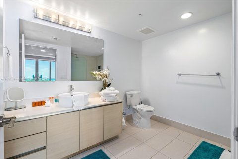 Снять в аренду кондоминиум в Халландейл-Бич, Флорида 2 спальни, 95.69м2, № 2014842 - фото 26