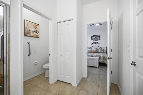 House in Palm Coast, Florida 3 bedrooms, 150.87 sq.m. № 2151328 - photo 20