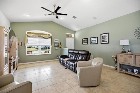House in Palm Coast, Florida 3 bedrooms, 150.87 sq.m. № 2151328 - photo 6
