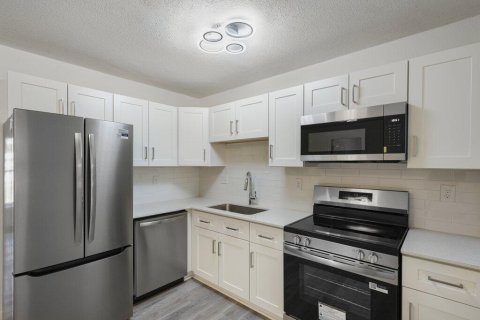 Купить виллу или дом в Стьюарт, Флорида 3 комнаты, 129.88м2, № 2181619 - фото 2