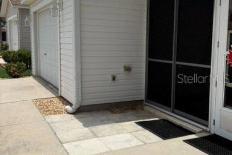 House in The Villages, Florida 2 bedrooms, 107.4 sq.m. № 2114654 - photo 4