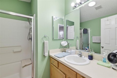 House in The Villages, Florida 2 bedrooms, 107.4 sq.m. № 2114654 - photo 16