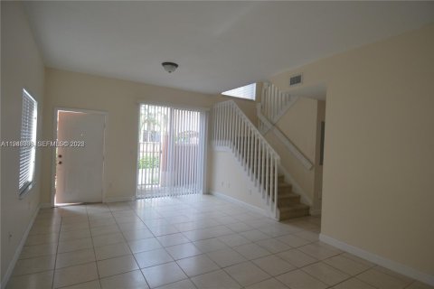 Condo in Dania Beach, Florida, 3 bedrooms  № 2003607 - photo 2