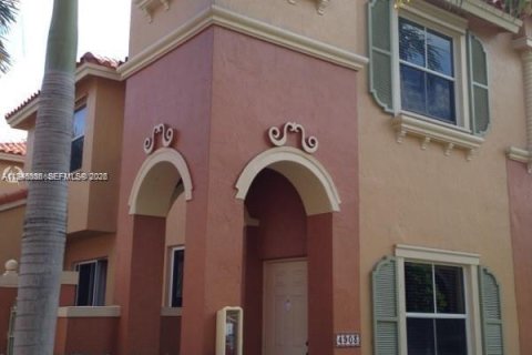 Condominio en alquiler en Dania Beach, Florida, 3 dormitorios, 129.69 m2 № 2003607 - foto 13