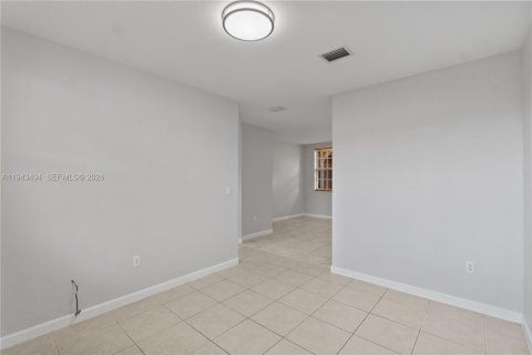 Touwnhouse à vendre à Homestead, Floride: 3 chambres, 128.11 m2 № 2000194 - photo 9