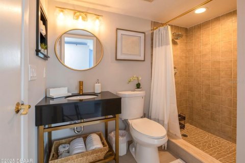Condo in Daytona Beach, Florida, 2 bedrooms № 2418462 - photo 29