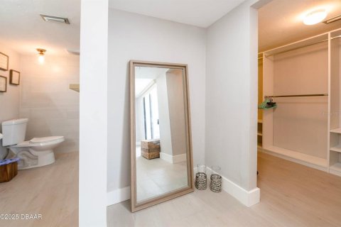 Condo in Daytona Beach, Florida, 2 bedrooms № 2418462 - photo 22