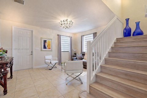 House in Homestead, Florida 4 bedrooms, 241.55 sq.m. № 2080734 - photo 28